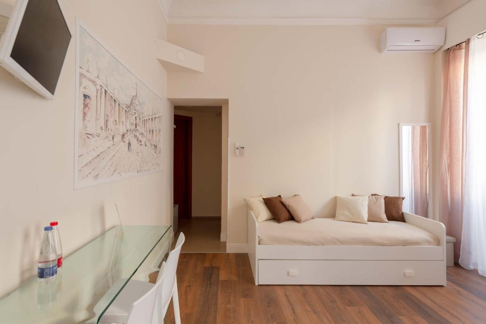 Clavdia Flat Hotel Rome Exterior photo